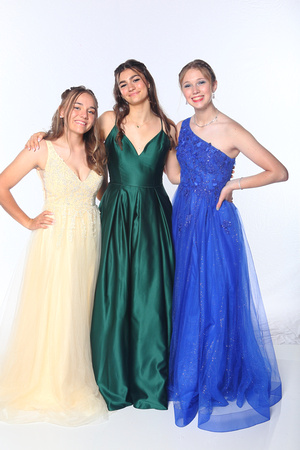 St. Pete High Prom 2023 White Backdrop A by Firefly Event Photography (260)
