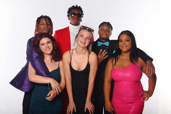 St. Pete High Prom 2023 White Backdrop A by Firefly Event Photography (549)