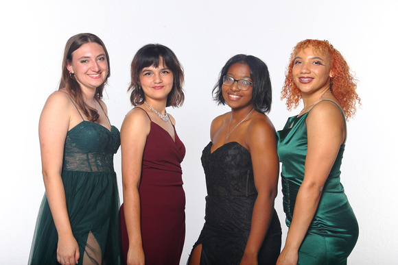 St. Pete High Prom 2023 White Backdrop A by Firefly Event Photography (225)