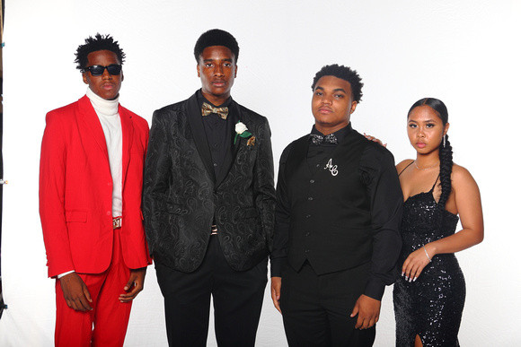 St. Pete High Prom 2023 White Backdrop A by Firefly Event Photography (279)