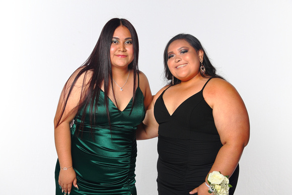 Chamberlain High Prom 2023 White Backbackground by Firefly Event Photography (33)
