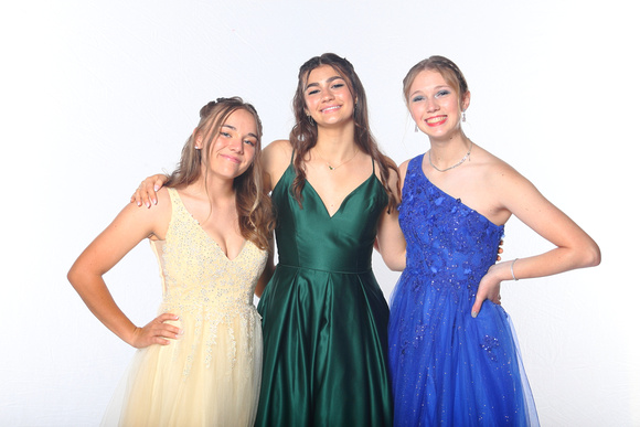 St. Pete High Prom 2023 White Backdrop A by Firefly Event Photography (261)
