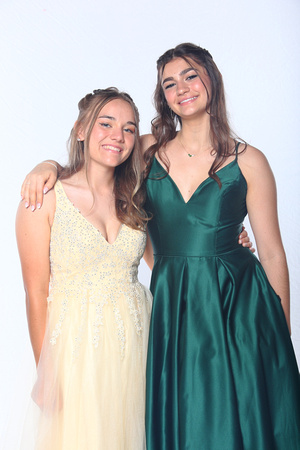 St. Pete High Prom 2023 White Backdrop A by Firefly Event Photography (259)