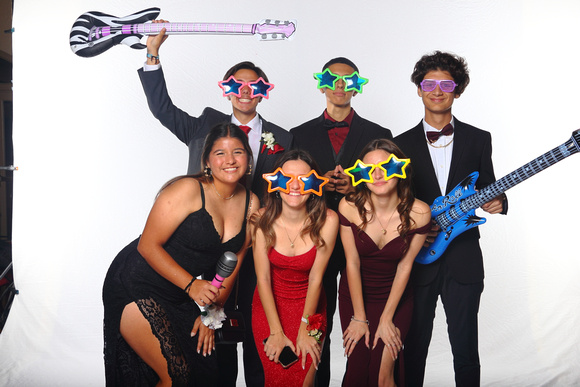 St. Pete High Prom 2023 White Backdrop A by Firefly Event Photography (474)