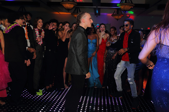 Sickles High Prom 2024 Candids by Firefly Event Photography (8)