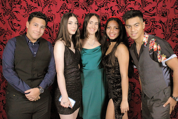 Sickles High Homecoming 2021 Red Black Backdrop Images by Firefly Event Photography (10)