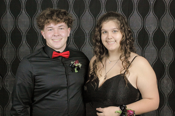 Sickles High Homecoming 2021 Black and Grey Backdrop Images by Firefly Event Photography (20)