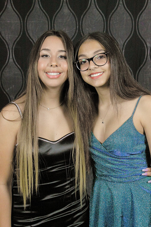 Sickles High Homecoming 2021 Black and Grey Backdrop Images by Firefly Event Photography (18)