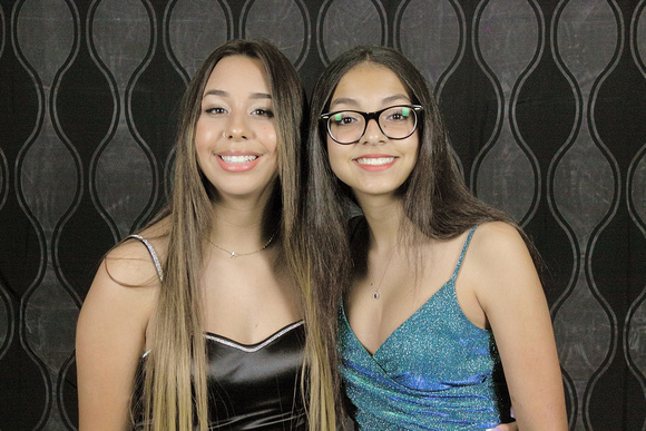 Sickles High Homecoming 2021 Black and Grey Backdrop Images by Firefly Event Photography (17)