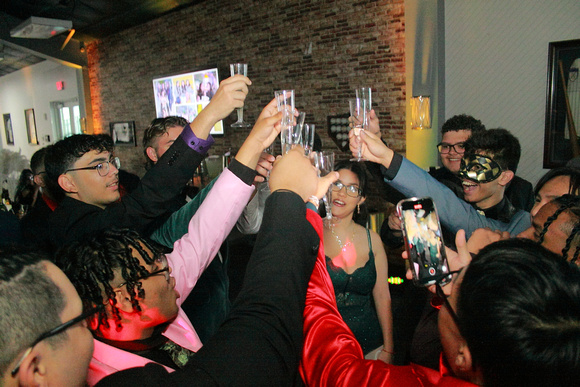Chamberlain Prom 2024 Candid Images by Firefly Event Photography (21)