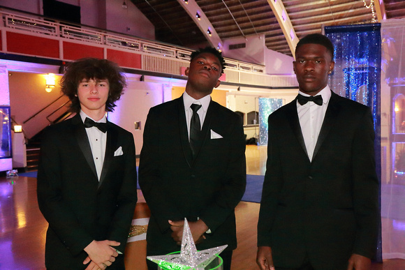 St. Pete High Prom 2024 Candids by Firefly Event Photography (15)