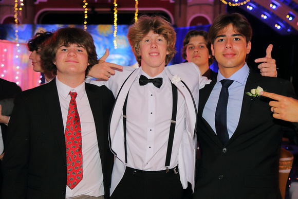 St. Pete High Prom 2024 Candids by Firefly Event Photography (43)