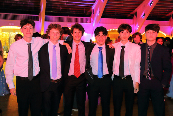 St. Pete High Prom 2024 Candids by Firefly Event Photography (144)