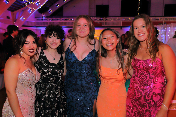 St. Pete High Prom 2024 Candids by Firefly Event Photography (163)