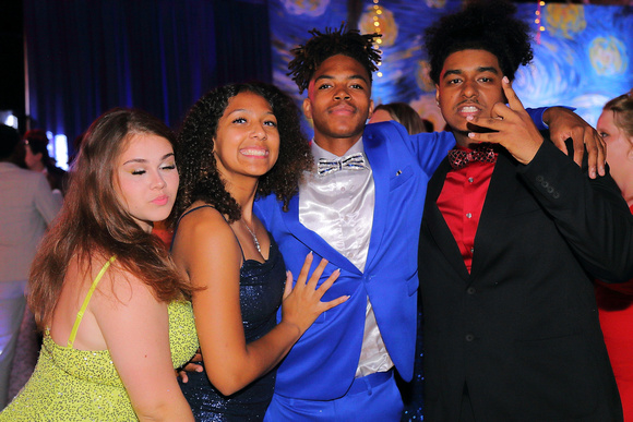 St. Pete High Prom 2024 Candids by Firefly Event Photography (191)