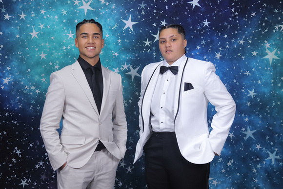 St. Pete High Prom 2024 Star Backdrop by Firefly Event Photography (32)