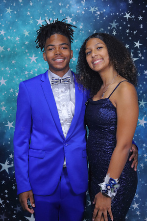 St. Pete High Prom 2024 Star Backdrop by Firefly Event Photography (39)