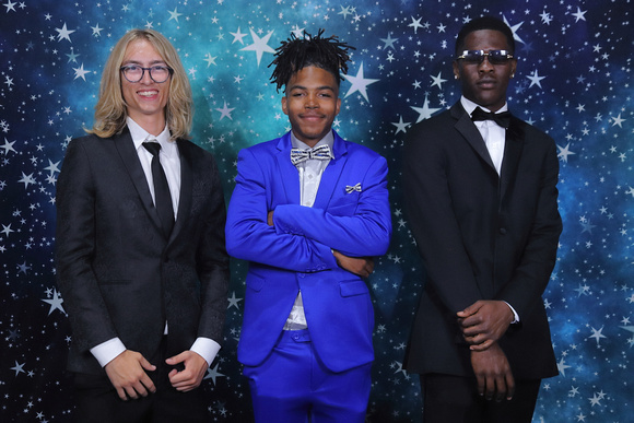 St. Pete High Prom 2024 Star Backdrop by Firefly Event Photography (46)