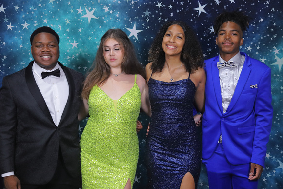 St. Pete High Prom 2024 Star Backdrop by Firefly Event Photography (51)