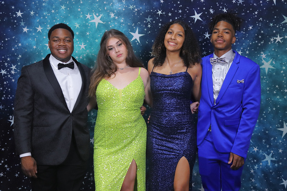 St. Pete High Prom 2024 Star Backdrop by Firefly Event Photography (52)