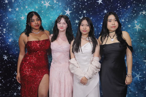 St. Pete High Prom 2024 Star Backdrop by Firefly Event Photography (78)