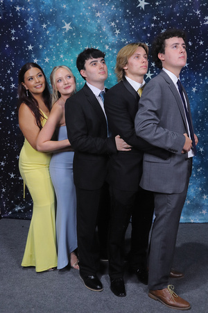 St. Pete High Prom 2024 Star Backdrop by Firefly Event Photography (101)