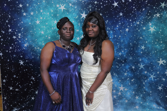 St. Pete High Prom 2024 Star Backdrop by Firefly Event Photography (112)
