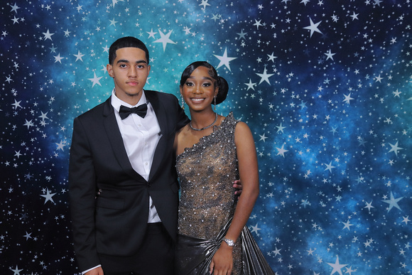 St. Pete High Prom 2024 Star Backdrop by Firefly Event Photography (127)