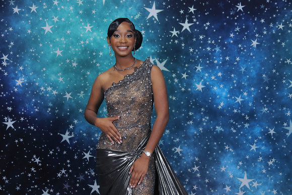 St. Pete High Prom 2024 Star Backdrop by Firefly Event Photography (131)