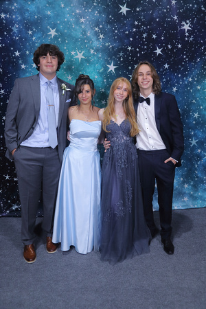 St. Pete High Prom 2024 Star Backdrop by Firefly Event Photography (146)