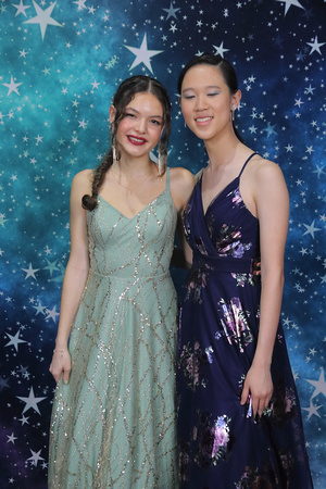 St. Pete High Prom 2024 Star Backdrop by Firefly Event Photography (169)