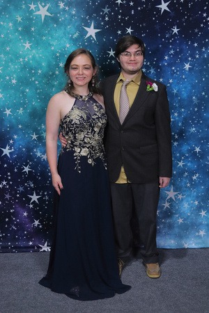 St. Pete High Prom 2024 Star Backdrop by Firefly Event Photography (188)