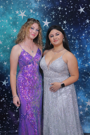 St. Pete High Prom 2024 Star Backdrop by Firefly Event Photography (195)