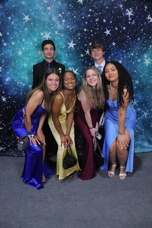 St. Pete High Prom 2024 Star Backdrop by Firefly Event Photography (197)