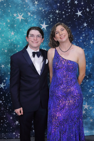 St. Pete High Prom 2024 Star Backdrop by Firefly Event Photography (202)