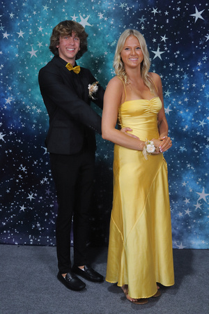 St. Pete High Prom 2024 Star Backdrop by Firefly Event Photography (213)
