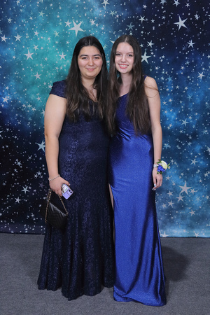 St. Pete High Prom 2024 Star Backdrop by Firefly Event Photography (229)