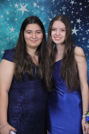 St. Pete High Prom 2024 Star Backdrop by Firefly Event Photography (230)