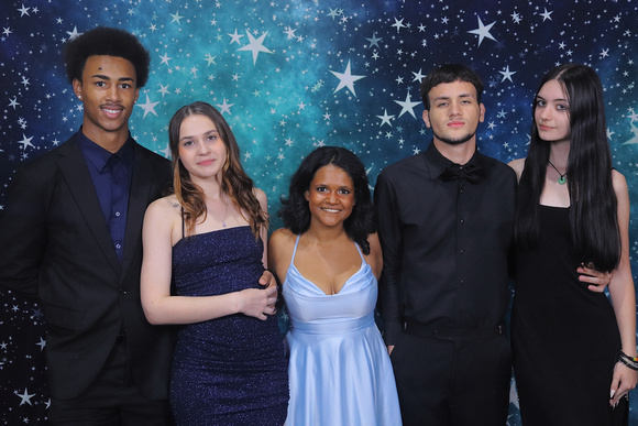 St. Pete High Prom 2024 Star Backdrop by Firefly Event Photography (233)