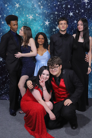 St. Pete High Prom 2024 Star Backdrop by Firefly Event Photography (235)