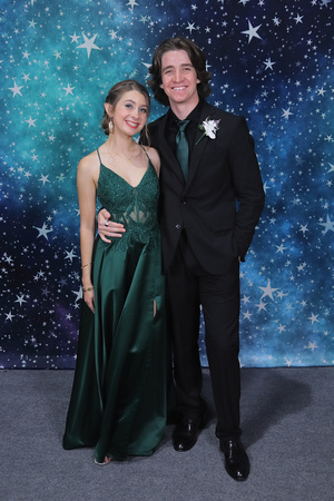 St. Pete High Prom 2024 Star Backdrop by Firefly Event Photography (239)