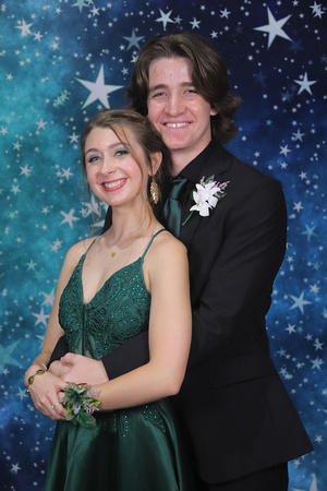 St. Pete High Prom 2024 Star Backdrop by Firefly Event Photography (241)