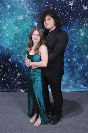 St. Pete High Prom 2024 Star Backdrop by Firefly Event Photography (254)