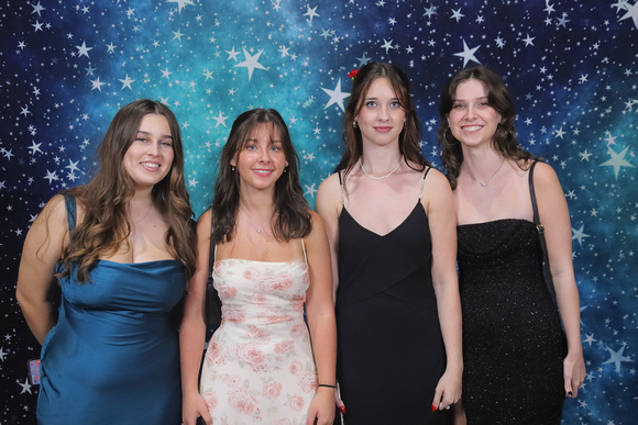 St. Pete High Prom 2024 Star Backdrop by Firefly Event Photography (259)