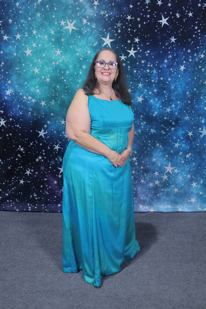 St. Pete High Prom 2024 Star Backdrop by Firefly Event Photography (267)