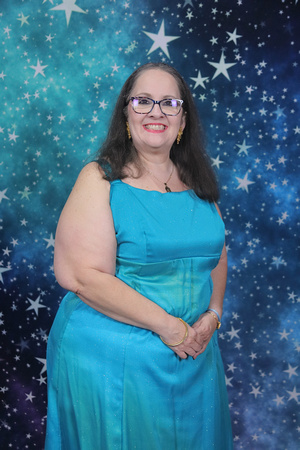 St. Pete High Prom 2024 Star Backdrop by Firefly Event Photography (268)