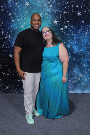 St. Pete High Prom 2024 Star Backdrop by Firefly Event Photography (269)