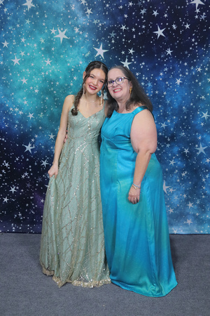 St. Pete High Prom 2024 Star Backdrop by Firefly Event Photography (271)