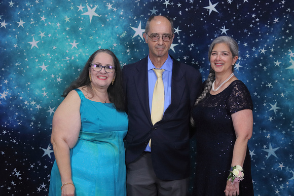 St. Pete High Prom 2024 Star Backdrop by Firefly Event Photography (279)