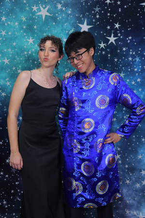 St. Pete High Prom 2024 Star Backdrop by Firefly Event Photography (290)